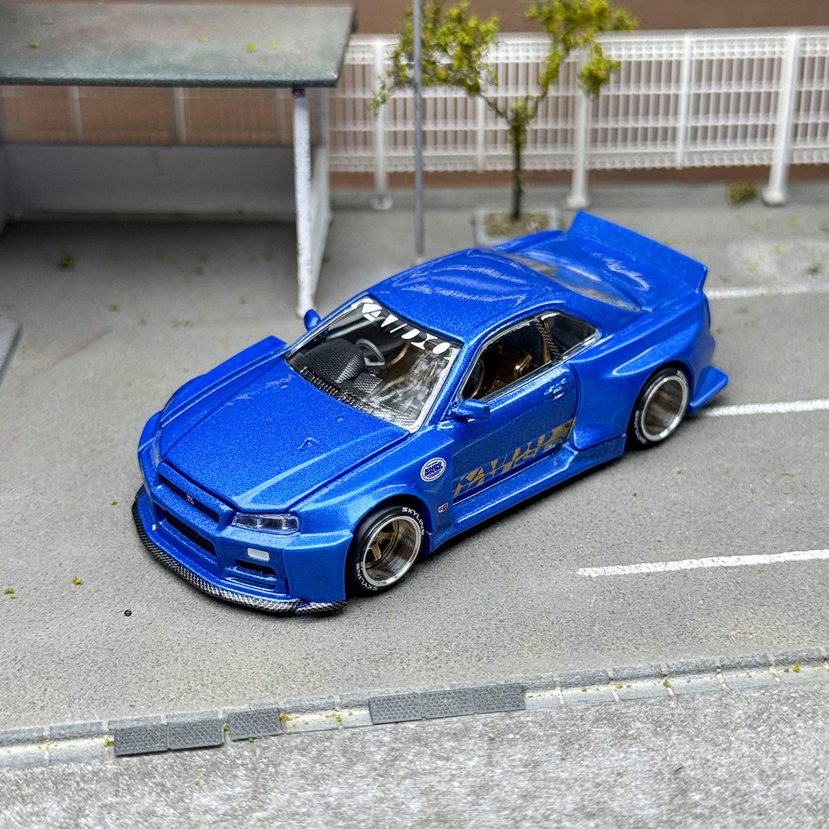 MINIGT164尼桑合金车模