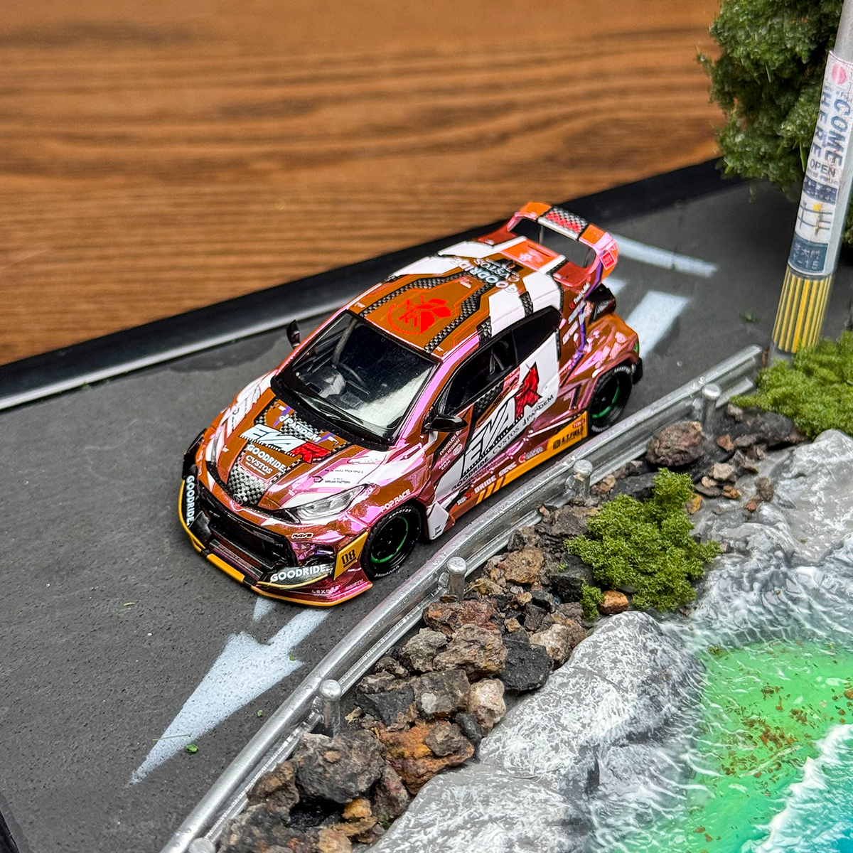 PopRace 1:64 丰田雅力士yaris GR EVA 电镀粉合金汽车模型
