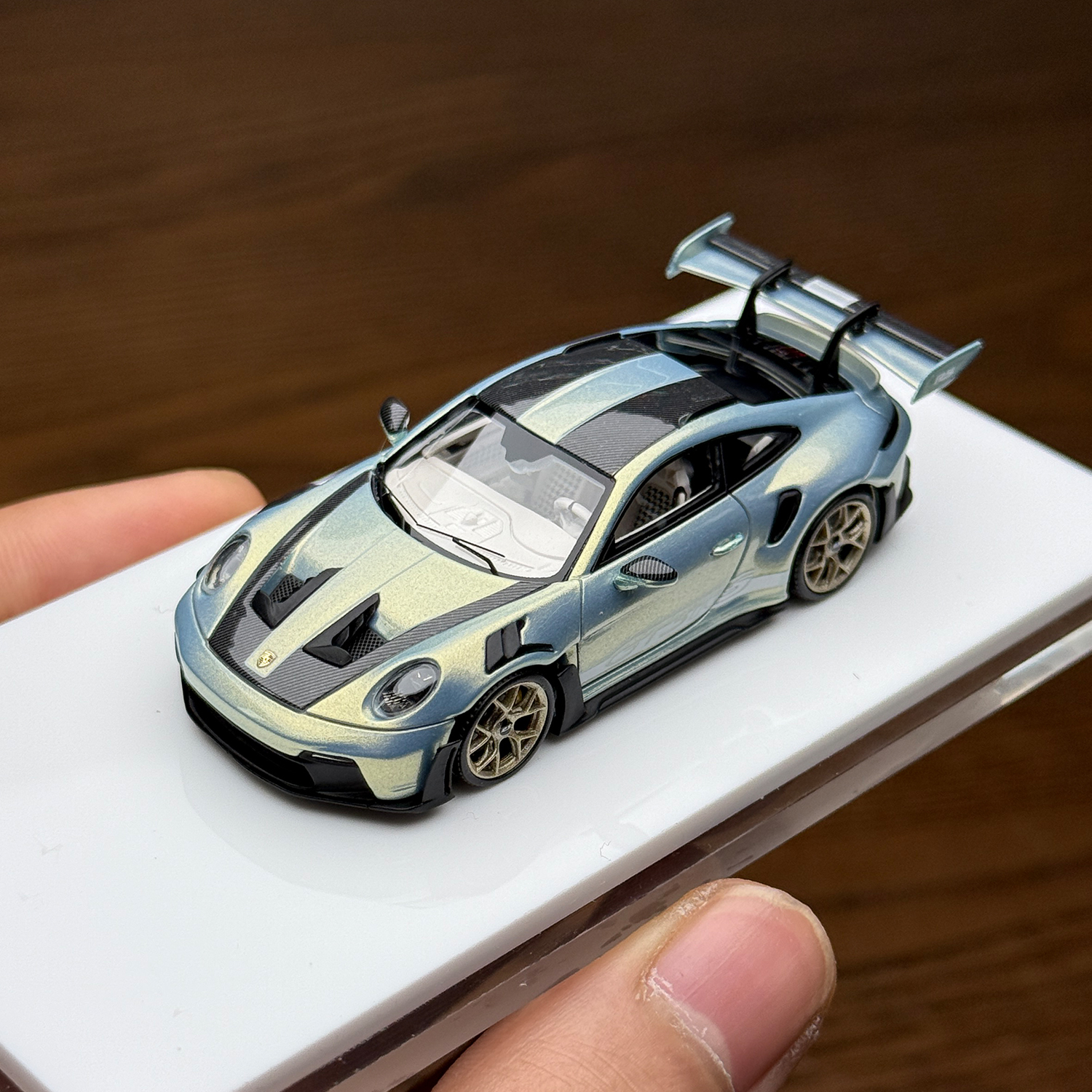 SUHE 1:64 保时捷911 992GT3RS 城市竹子 树脂汽车模型