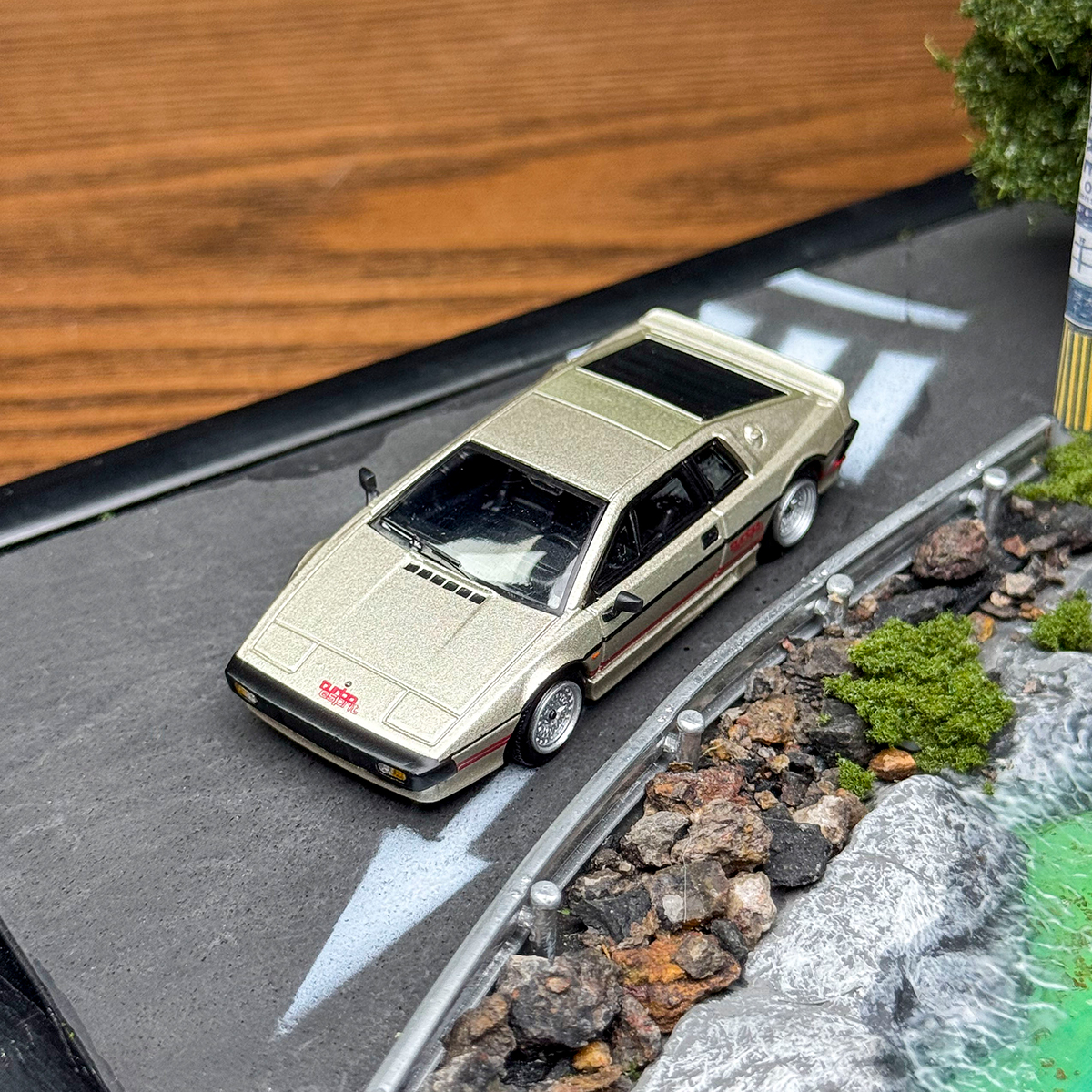 MINIGT164莲花合金汽车模型