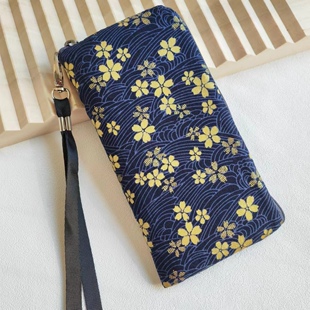 适用苹果16 Plus手机拉链包6.7英寸棉麻布包防尘袋手机套包内加绒