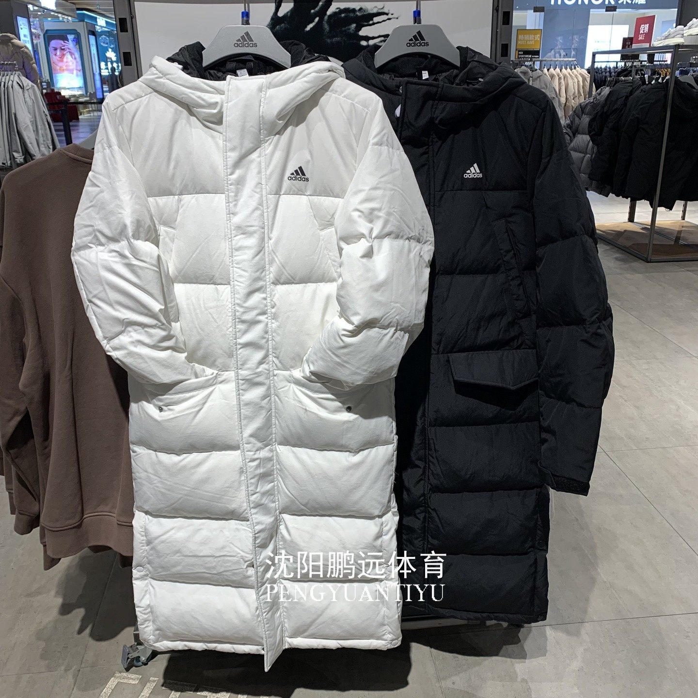 Adidas/阿迪达斯男女同款冬季保暖500蓬鸭绒羽绒服KF6749 KF6748