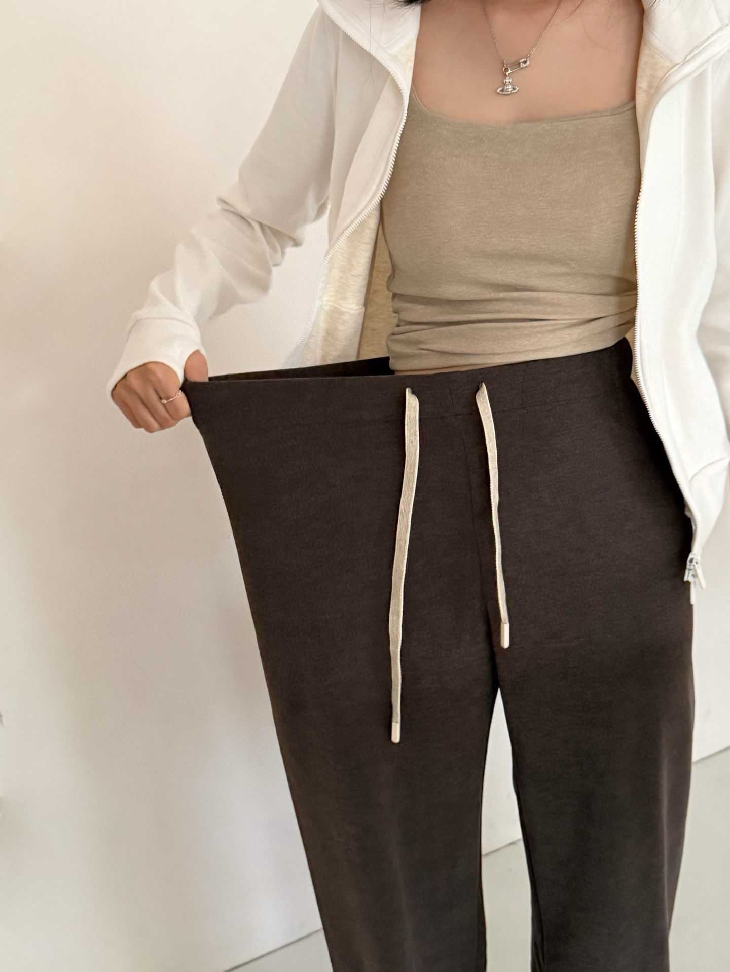 111407阔腿裤女秋冬加绒加厚休闲微喇美拉德糯米面膜裤子女卫裤潮