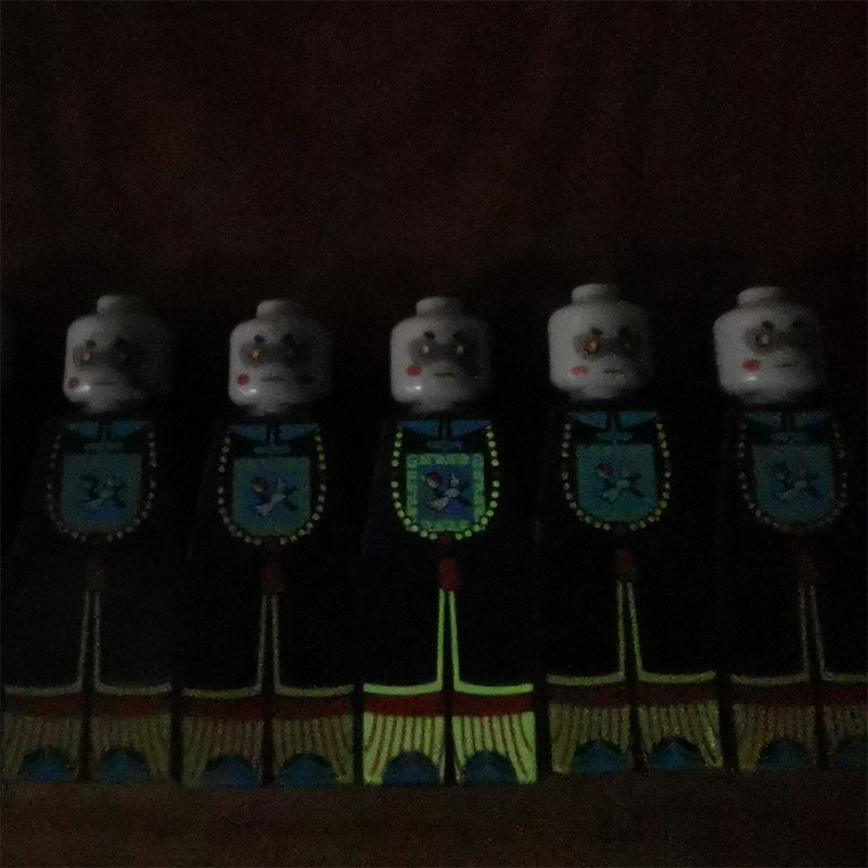 兼容国产积木夜光小僵尸清朝人仔一眉道长林正英九叔拼装益智玩具