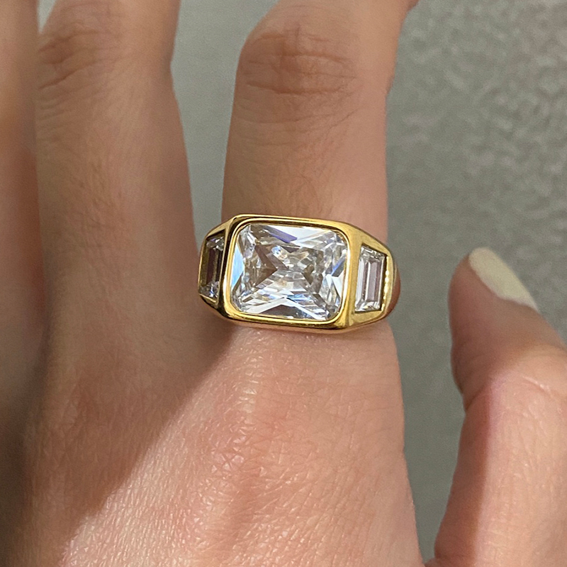 方形钻戒小众夸张镀金仿真莫桑石