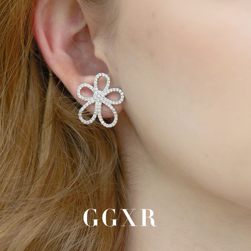 GGXR 满钻镂空花朵耳环轻奢高级感耳钉无耳洞耳夹
