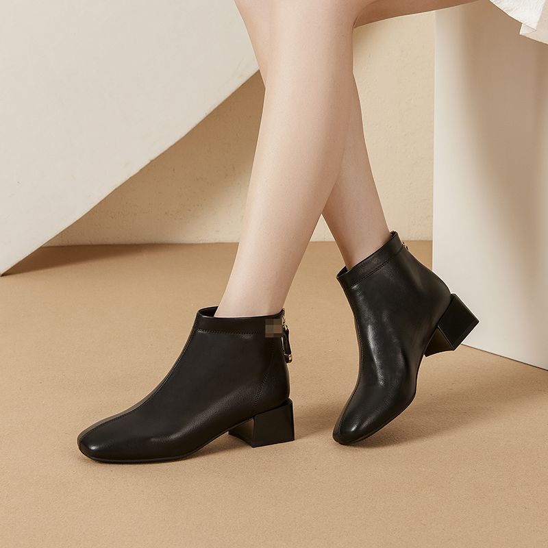 卓诗尼英伦粗跟单靴休闲时装靴