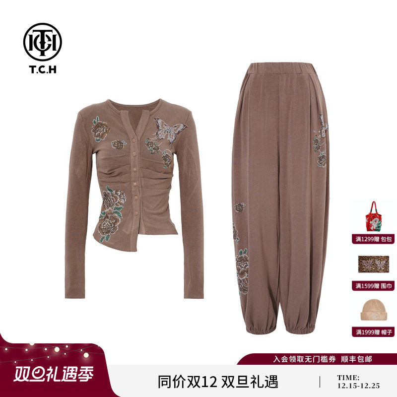 TCH秋冬百搭时尚烫钻百搭收腰加绒打底衫休闲裤套装女T75D07E1070