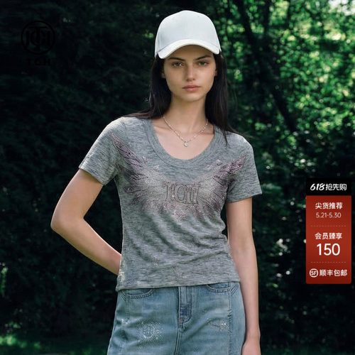 TCH烫钻翅膀修身显瘦针织短袖女