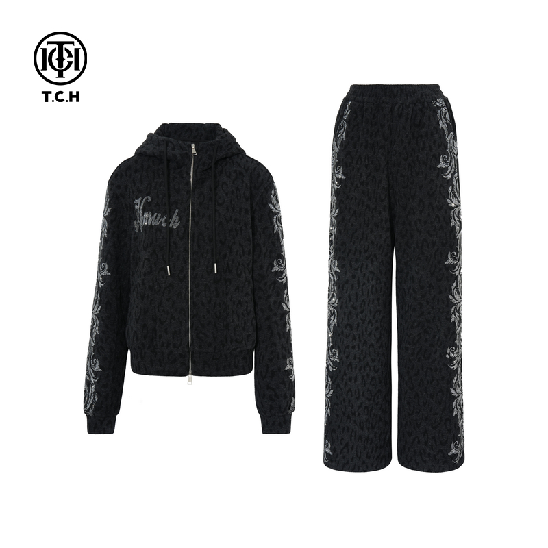 TCH私服潮流百搭25秋冬烫钻加绒连帽外套休闲裤套装女T75D07E1007