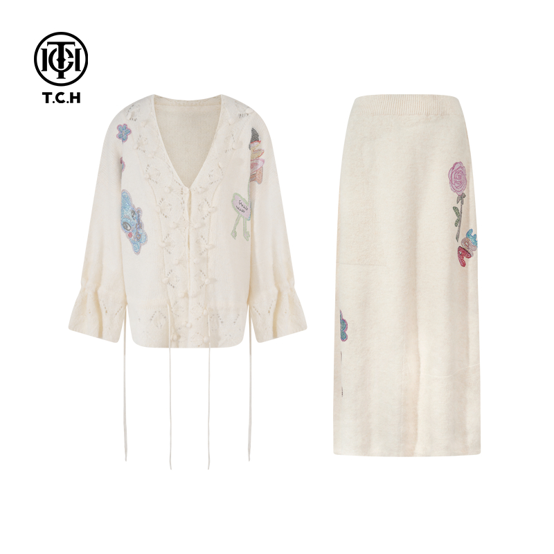 TCH私服烫钻25秋冬新款温柔风气质针织衫半身裙套装女T75C07E5039