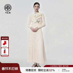 TCH烫钻米白色温柔气质针织衫女A字显瘦半身长裙套装T78A07E1060