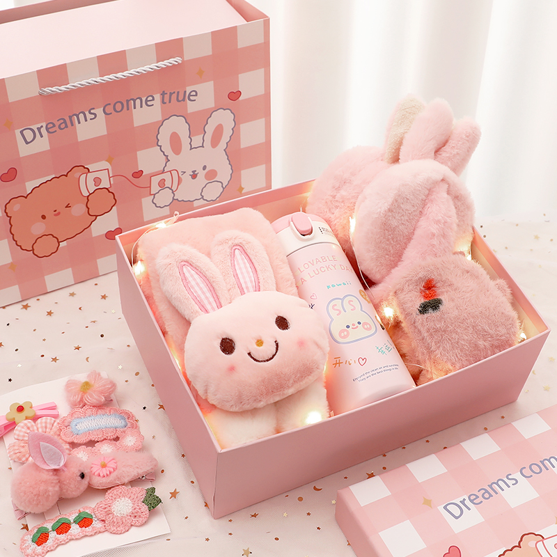 2025新款萌兔围巾保暖三件套礼盒