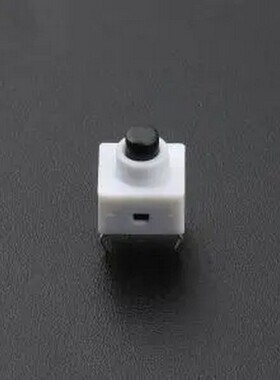 TSA06141-095B332CA-1E00 6*6*9.5白护套轻触开关 DIP-4P,8.2x7.6