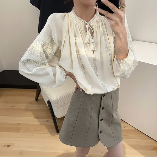 复古民族风刺绣名媛淑女衬衫