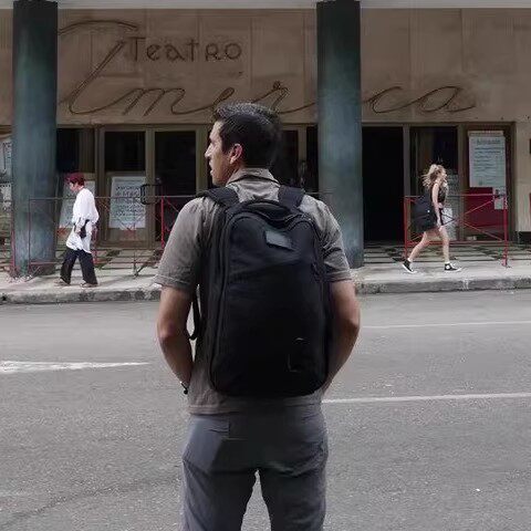 美国品牌户外通勤防水尼龙双肩包