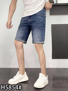 27码 HLN2026年原创设计师舒适修身 短裤 弹力牛仔裤 男生浅蓝色时尚