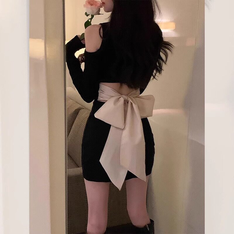 赫本风蝴蝶结成人礼生日小礼服纯欲性感黑色露背镂空连衣裙早春装