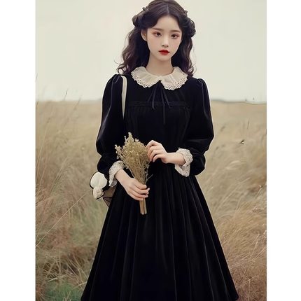 法式赫本风复古年会生日小礼服平时可穿绝美黑色丝绒连衣裙女秋冬