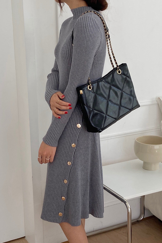 Actual shooting of new Korean women's dress in autumn and winter 2021 solid color versatile waist closing half high neck knitted bottomed dress