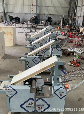 玉廷机械新型烧饼机 全自动烧饼成型机仿手工可换模具白吉馍机