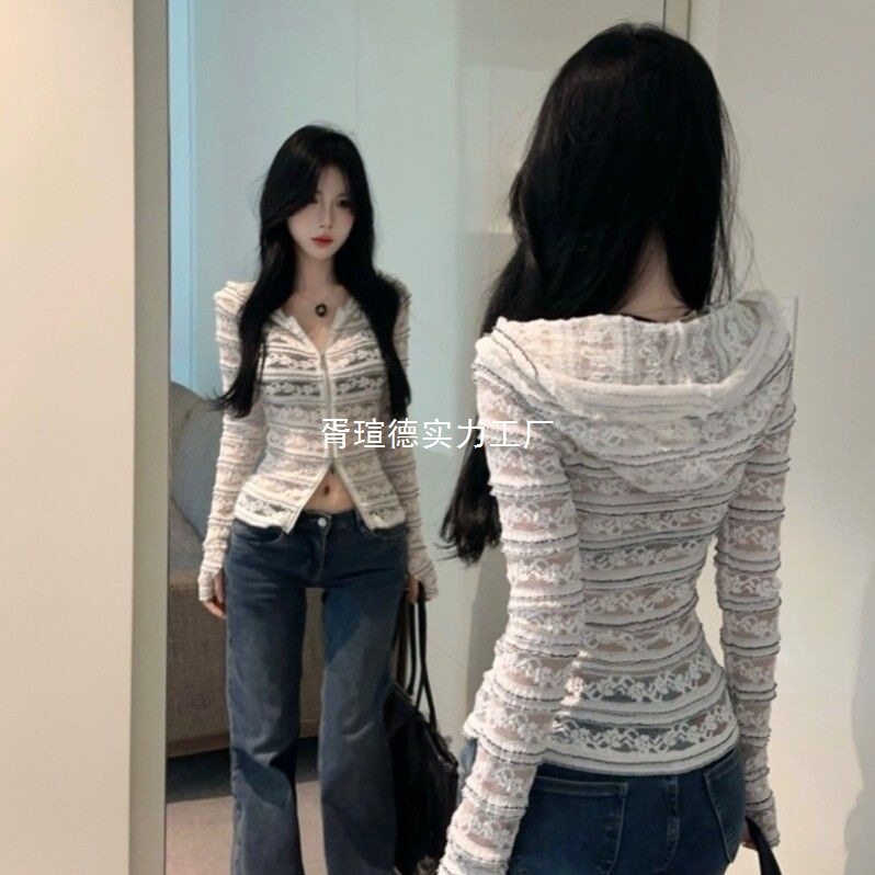 立体条纹蕾丝钩花连帽开衫女早秋短外套