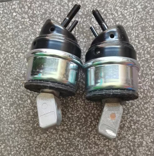 江铃福特撼路者发动机悬置缓冲垫鸡脚 U375柴油车2.2EB3G-6B032EA