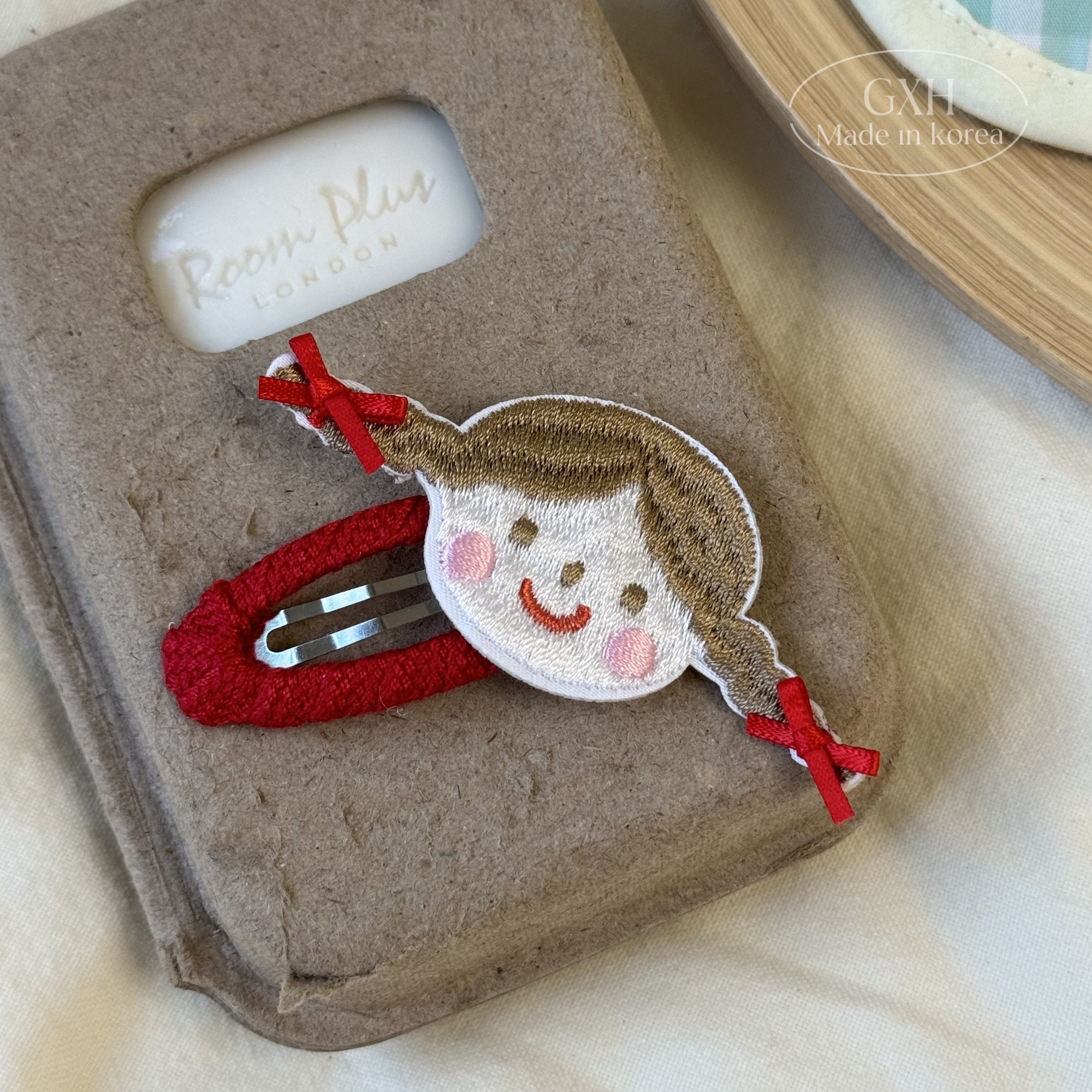 包邮小红帽刺绣女童BB夹马尾女孩发夹手工蝴蝶结捏夹红色卡通发饰,童装/婴儿装/亲子装,发饰,淘宝优惠券,粉丝福利购,淘宝优惠卷