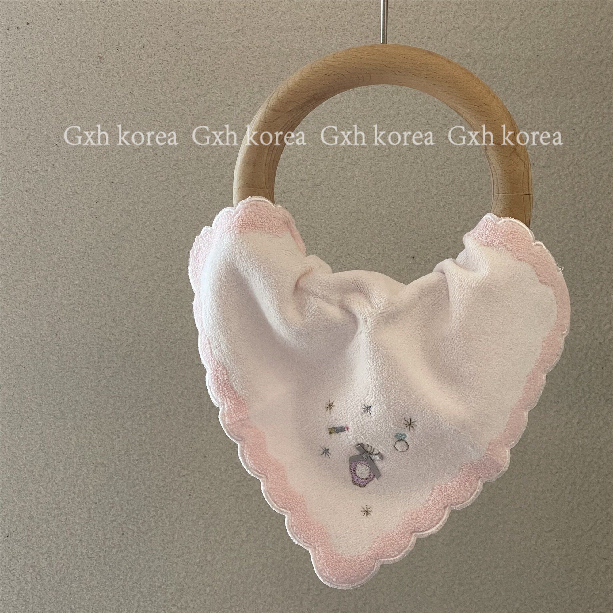 일본수출 어린이 사각타올 세안 작은 세수타월 휴대용 손수건 귀여운 공주풍 순면 100% 부드러운 손수건