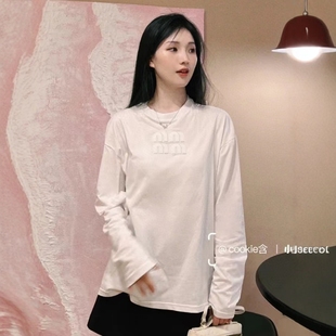 深圳南油高版本 2025秋装中长款字母贴布刺绣上衣宽松长袖T恤女