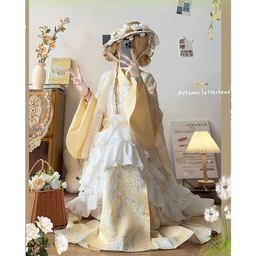 洛丽塔汉洋折衷明制交领琵琶袖秋