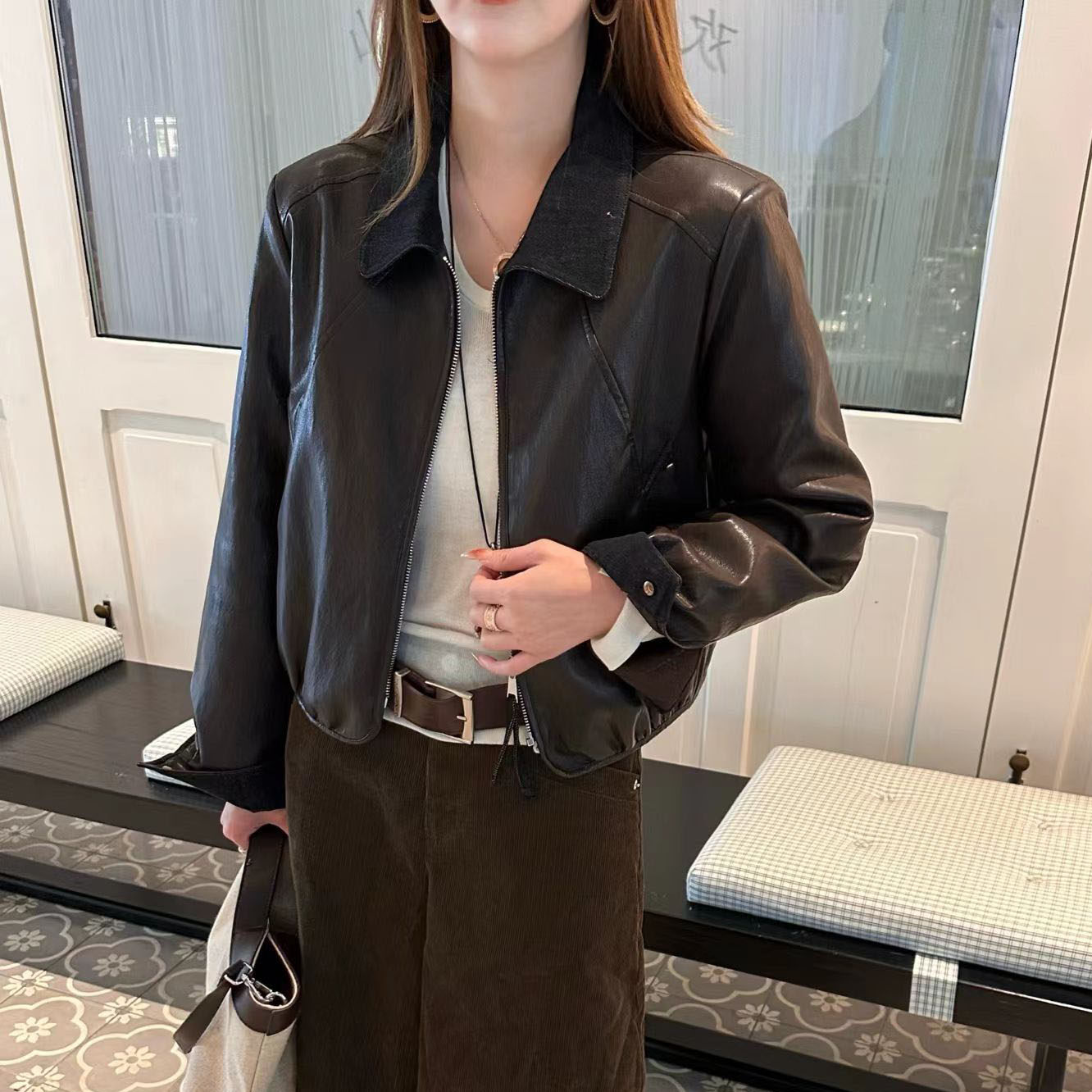 小翻领拉链短款皮衣外套女欧货2025秋冬时尚显瘦百搭休闲pu皮夹克