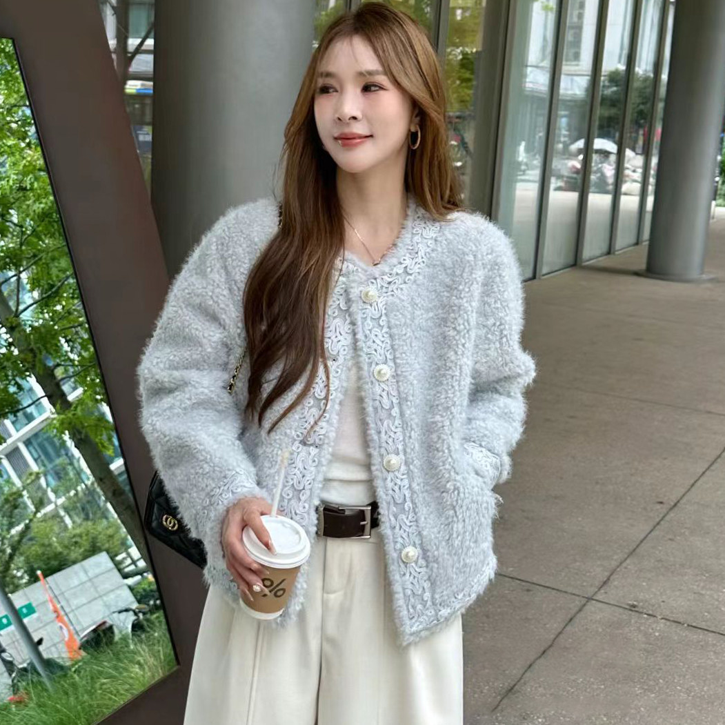 粉色气质名媛风蕾丝拼接皮毛一体外套女2025冬新款设计感拼接上衣