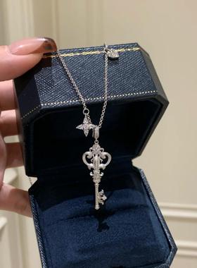 法式复古拉丝鸢尾花钥匙项链女