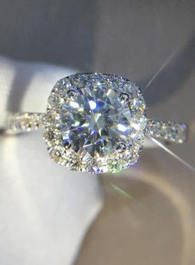 镀pt950方包仿真锆石求婚