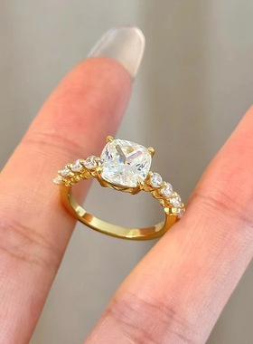 小红书爆款植物系氛围感白钻戒指