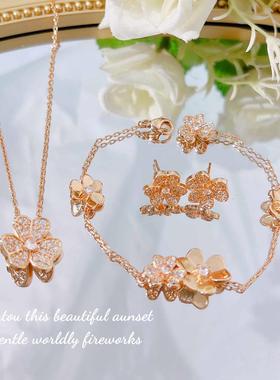 经典幸运三叶草项链吊坠满钻花瓣