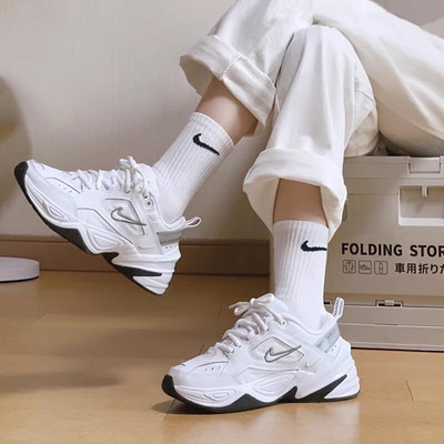 Nike耐克女鞋秋季新款M2K