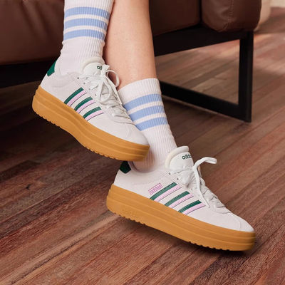 Adias女士轻便低帮运动板