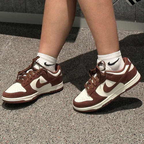耐克NIKEDUNK米白棕胶底板鞋
