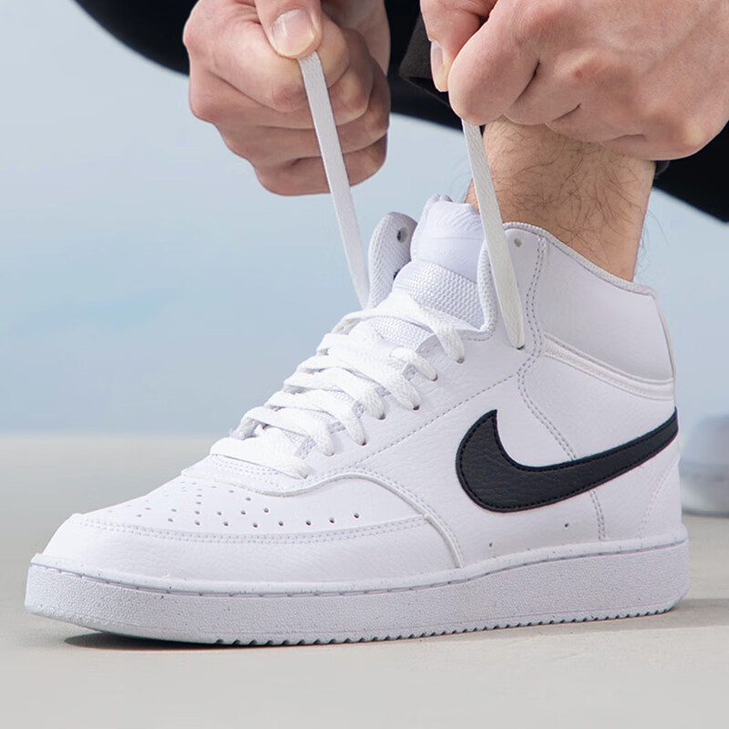 Nike耐克白色高帮板鞋经典