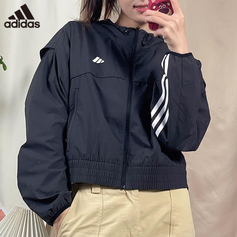 adidas阿迪达斯女子外套短款上衣运动连帽衫宽松夹克防风衣IL6977