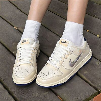 Nike耐克女鞋DUK珍珠色炫