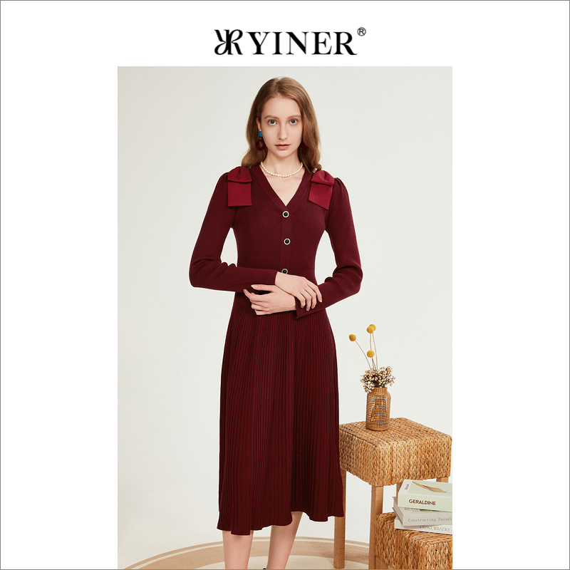 YINER音儿专选女装冬季优雅蝴蝶结纯色V领百褶收腰针织连衣裙