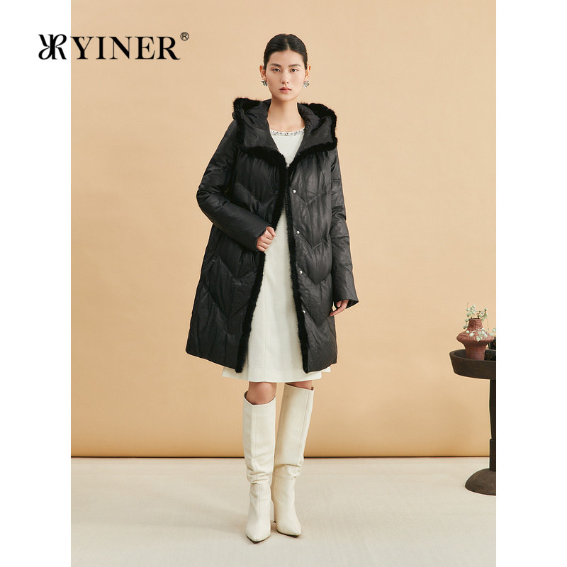 YINER音儿专选女装冬季时尚厚实水貂毛领高克重绵羊皮真皮羽绒服