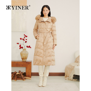 YINER音儿专选2025冬季新款法式柔光缎面长款狐狸毛领连帽羽绒服