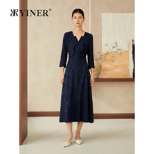 新款 YINER音儿2025夏季 双层V领提花肌理收腰连衣裙 真丝系列