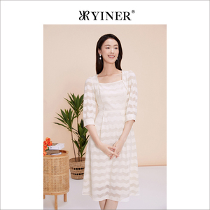 YINER音儿专选女装春季方领镂空茶歇公主袖连衣裙