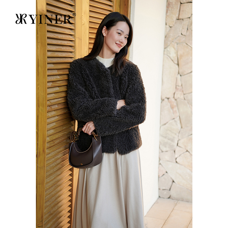 YINER音儿专选女装冬季时尚法式短款美丽诺环保羊毛皮草外套