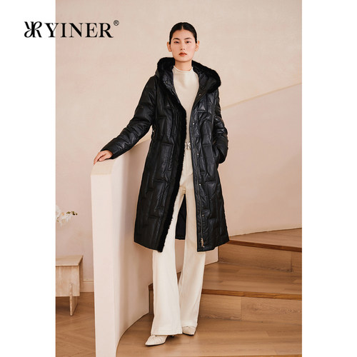YINER音儿专选2025春季新款100绵羊皮水貂毛条连帽真皮蓬松羽绒服